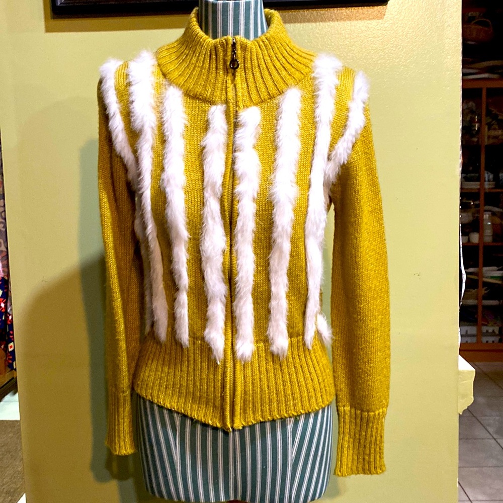 Rabbit fur sweater, no tag, size is estimated, brand unknown. So unique!
